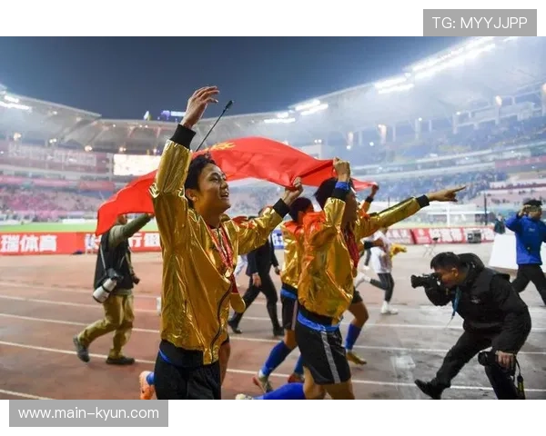 永州队谷文杰头球补射破门，成湘超决赛制胜球